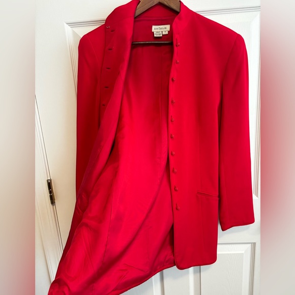 VTG ANN TAYLOR RED 100% SILK LONG SLEEVE TEN BUTTON VALENTINE JACKET SZ 8 - Picture 3 of 13